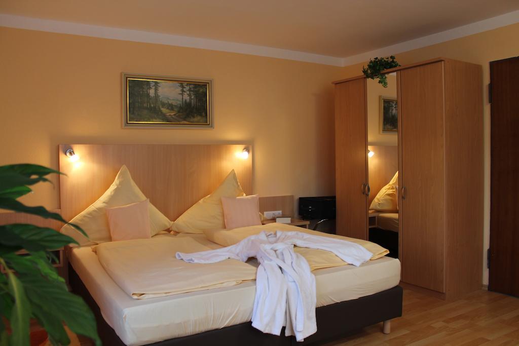 Hotel Brigitte Bad Krozingen Bilik gambar